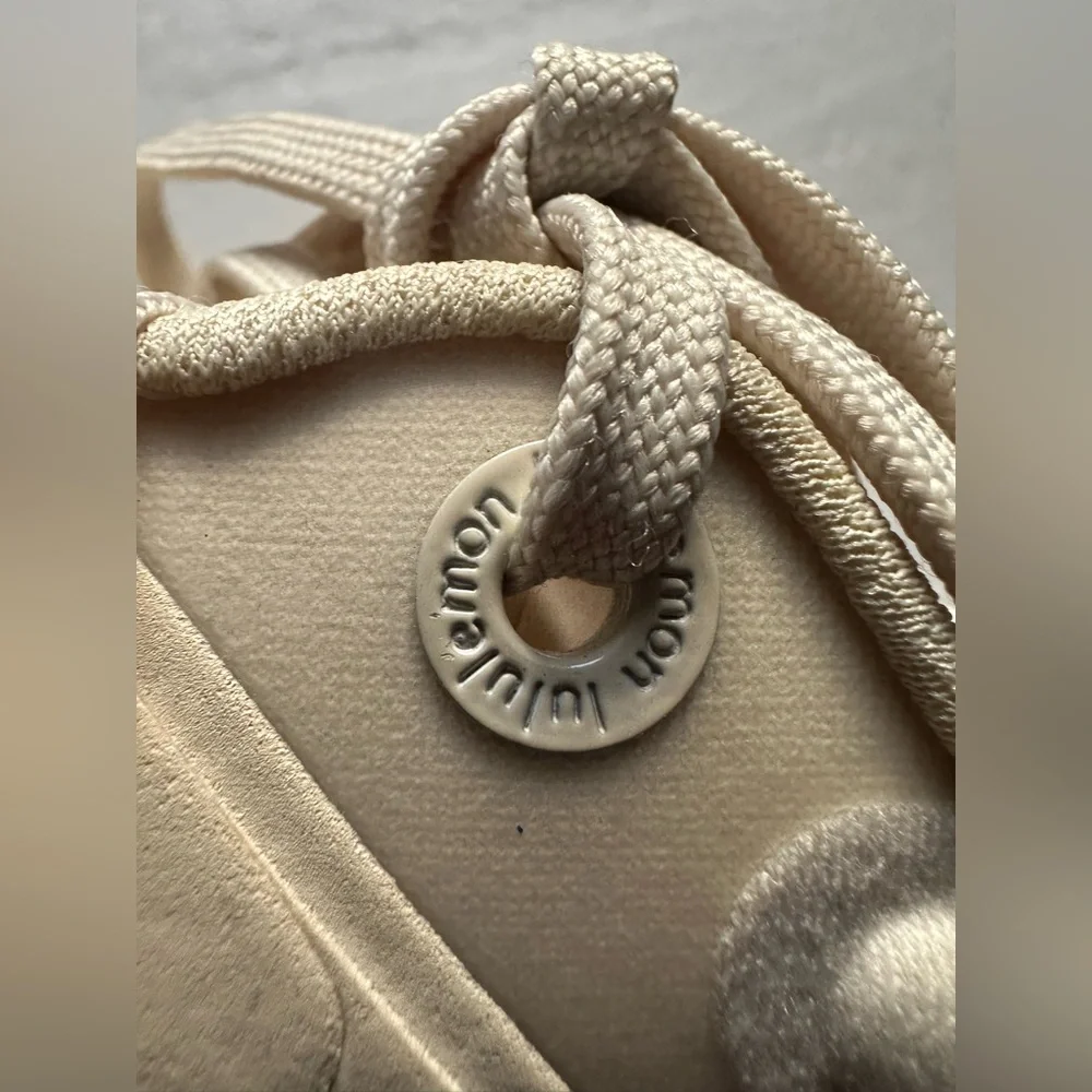 Lululemon Blissfeel Womens Running Shoe‎